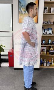 Para el uso diario del Hospital Batas de paciente unisex | Logotipo personalizado profesional Batas de paciente de hospital para hombres y mujeres - Product Image 3