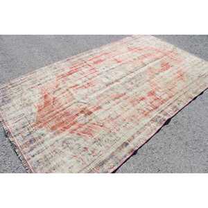 Tapis turc vintage 5,2x8,9 pieds, tapis en laine rouge à grands motifs de plantes et d'arbres - Product Image 2