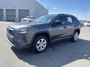 Toyota RAV4 LE 2020 Usado en Buen Estado - Product Image 2