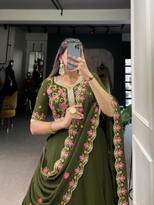 Atractivo diseño de color verde de alta calidad elegante tradicional indio étnico boda fiesta vestido Lehenga Choli para especiales - Product Image 5