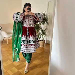 Robe afghane brodée à la main de qualité supérieure pour femmes, vintage, avec des applications de paillettes, respirante, indienne, pakistanaise, longueur genou, coupe trapèze - Product Image 3