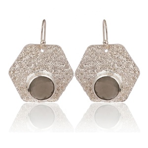 Boucles d'oreilles en pierres précieuses calcédoine Aqua de style classique en gros Boucles d'oreilles crochet de forme ronde plaquées argent - Product Image 6