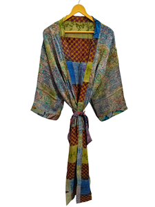 Kimono d'été de luxe, couverture de bikini, robe longue de nuit, kimono sari indien vintage en soie recyclée fait à la main, - Product Image 5