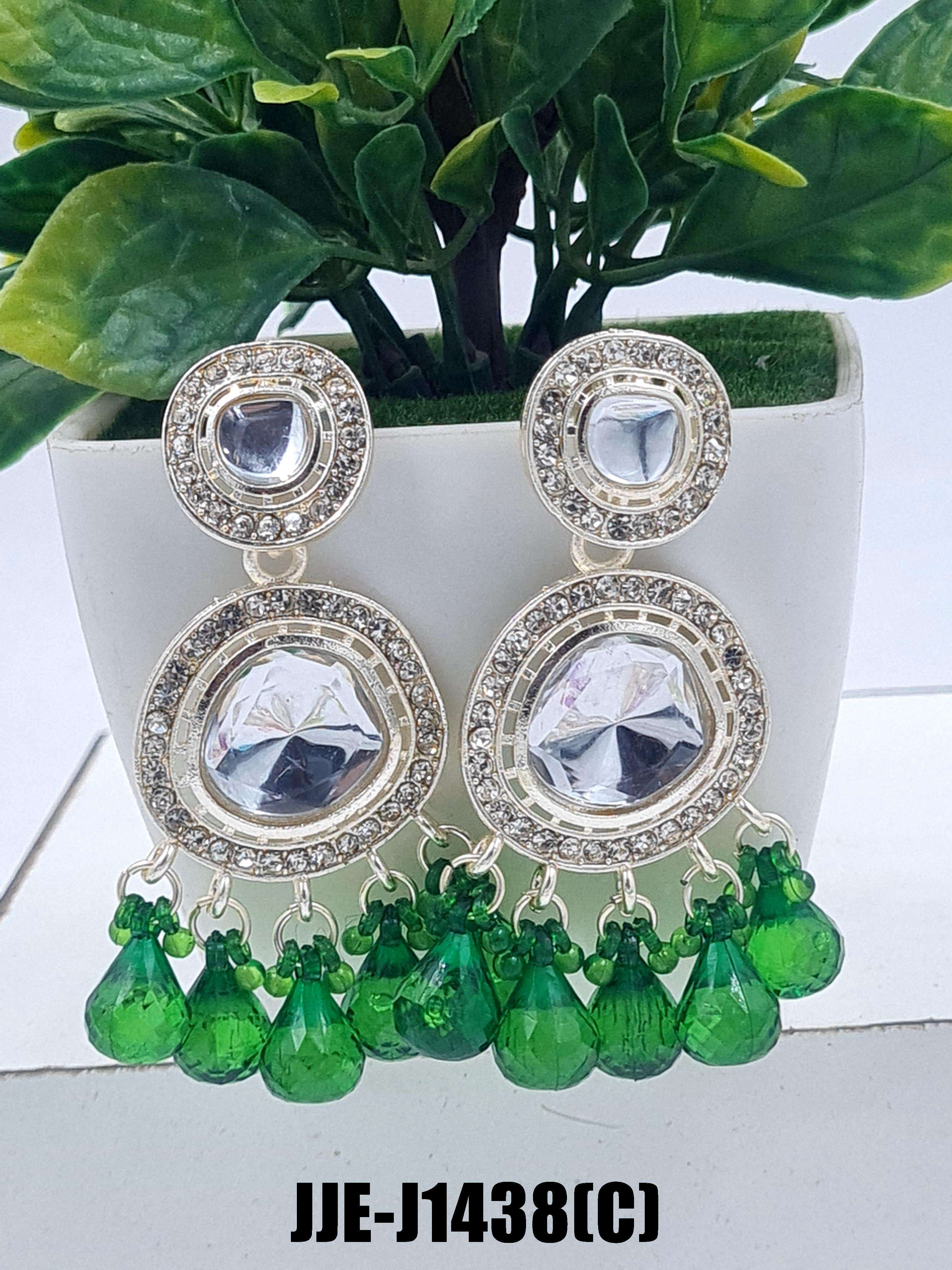 สีเขียว