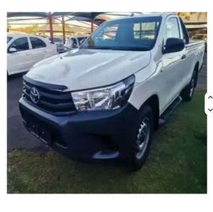 HI LUX XTRA CAB INVINCIBLE 2024 d'occasion, conduite à gauche, SUV, sièges en tissu, 7 places, transmission automatique, en bon état - Product Image 1