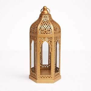 Lanterne en métal doré haut de gamme avec panneaux en verre, design de dôme marocain complexe, poignée suspendue pour la décoration de la maison de luxe - Product Image 6