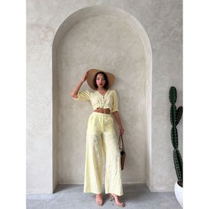 Blusa con Detalle de Encaje Bordado - [object Object] - Product Image 2