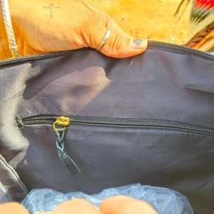 Nouvelle arrivée Western Navajo sacs latéraux à franges en cuir usiné aztèque faits à la main Vente à chaud de sacs à main de taille idéale de style vintage pour femmes - Product Image 5