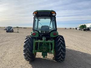 Tracteur utilitaire compact John Deer 2025R abordable avec une productivité élevée et de fortes performances - Product Image 4