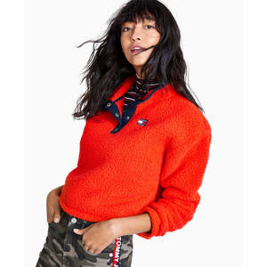 Felpa a Collo Alto Rossa Tommy Jeans per Donna, Comoda per l'Inverno, Taglia X-Small - Product Image 1