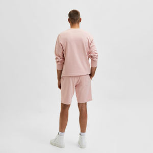 Ensemble sweat-shirt et short au look sportif pour homme 100% coton tricoté coupe fuselée et design moderne parfait à porter au quotidien - Product Image 3
