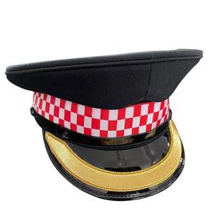 Esta es una gorra de servicio de los Guardias Escoceses de Oficina, con visera, hecha de tela de lana Melton negra con una visera brillante. - Product Image 4