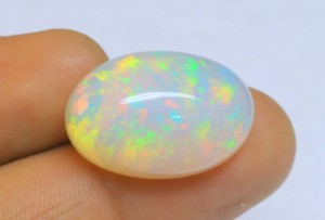 Magnifique pierre de cabochon en vrac d'opale éthiopienne multi feu bien polie forme ovale pierre précieuse naturelle cadeau parfait pour elle - Product Image 3