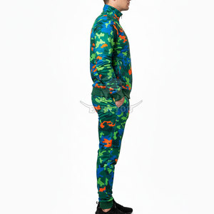 Conjunto Deportivo de Camuflaje para Hombre de Calidad, Diseño Atlético Moderno, Tela Cómoda para Entrenamiento, Viajes y Estilo de Vida Casual - Product Image 5
