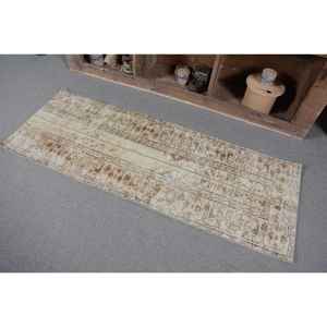 Alfombra Turca Vintage de Lana Marrón, 2.1x5.6 pies - Product Image 3