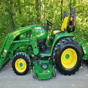 Tractor diésel John Deere 3046R 4WD de calidad superior con caja de cambios de motor 4x4 para agricultura En stock - Product Image 6