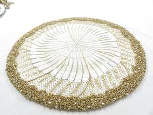 Ensemble de napperon perlé fait à la main-napperon opulent chargeur perlé - Product Image 3