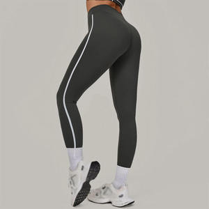 Pantalon de sport respirant à séchage rapide taille haute pour femme Leggings de yoga à levage de hanche haute avec motif solide pour la course - Product Image 6
