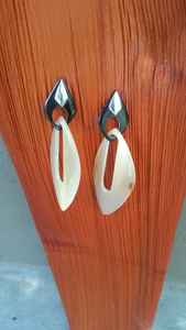 Pendientes colgantes ligeros de cuerno de buey de búfalo 100% naturales patrones únicos con joyería de diamantes de perlas de latón artesanías naturales - Product Image 4