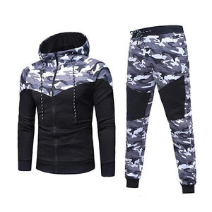 Conjunto Deportivo Personalizado de Fabricante, Sudadera con Capucha y Pantalones Deportivos Acampanados con Pedrería, Estilo Holgado y Extra Grande para Hombre - Product Image 1