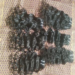 Extensiones de Cabello Humano Indio 100% Natural, Ondulado Profundo Natural, Cutícula Alineada, Cabello Virgen en Paquetes - Product Image 1