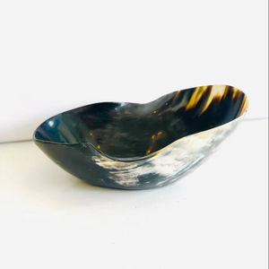 Ustensiles de cuisine de bol en corne polis de haute qualité fabriqués à la main pour servir la soupe nouilles bol en corne élégant - Product Image 1