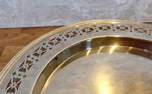 Plaque de chargeur en métal au design traditionnel Plaque de chargeur en métal classique et élégante faite à la main de qualité supérieure - Product Image 4