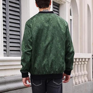 Chaqueta Bomber de Satén de Seda de Doble Cara de Alta Calidad Green Shine para Hombre, Diseño Personalizado, Cierre de Botones a Presión de Béisbol con Ribete - Product Image 4
