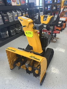 Venta al por mayor: Quitanieves de orugas Cub Cadet 2X de 26 pulgadas con arranque eléctrico y empuñaduras calefactables |    Soplador de nieve a gasolina de 272cc - Product Image 6
