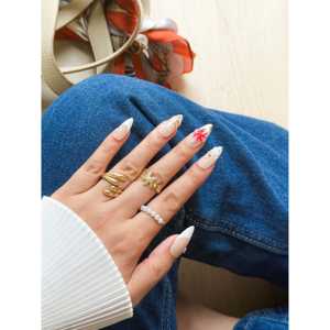 Island Bloom Press on Nail Art ajoute un design floral coloré à vos doigts - Product Image 4