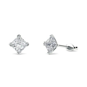 Boucles d'oreilles princesse à quatre griffes avec diamants de 0,40 carat cultivés en laboratoire, en platine, cadeau d'anniversaire de mariage - Product Image 1