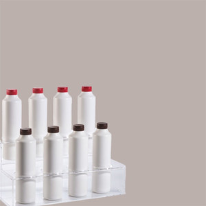 Transparent 8-Slot <b>Ladder</b> Display Stand with 45x25.5H21 cm for Storage Trays - Product Image 1