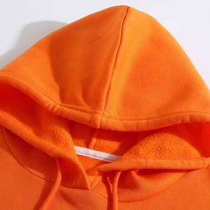 เสื้อสวมหัวแขนยาวผ้าโพลีเอสเตอร์สำหรับผู้ชายและผู้หญิงเสื้อผ้าแนวสตรีทผ้าโพลีเอสเตอร์เป็นมิตรกับสิ่งแวดล้อมพิมพ์ลายกราฟิกสำหรับฤดูหนาว - Product Image 5