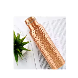 Bouteille d'eau de YOGA en cuivre Produit sans joint le plus vendu résistant aux fuites avec utilisation à la main Meilleure vente par l'artisanat en croissant - Product Image 3