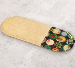 Planche à découper artisanale en bois imprimé brun fabriqué à la main - Product Image 3