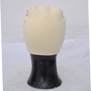 Gorro ligero de lana para otoño e invierno, diseño de corazón, gorros de punto cálidos, diseño versátil con protección para los oídos - Product Image 4