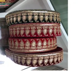 Cinta de diseño Cachemira bordada a medida con lentejuelas bordadas, cintas de colores negro y rojo y encajes para vestidos de boda