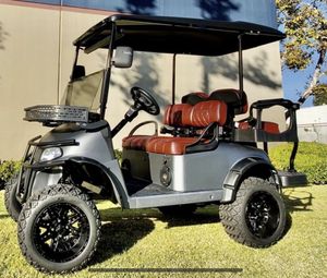 Voitures de golf haute performance pour 2 à 4 passagers - Product Image 3