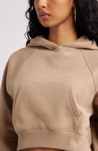 Pull épais et surdimensionné à épaules tombantes, sweat à capuche court pour femme, vêtements décontractés d'hiver, sweats à capuche pour femme avec logo imprimé DTF personnalisé - Product Image 6