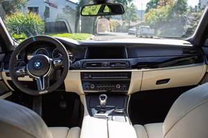 BMW M5 2014 Usado con Paquete de Competición - Product Image 4
