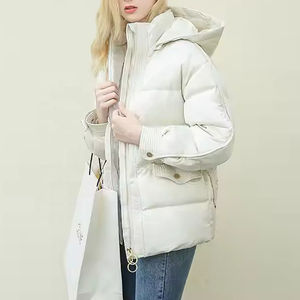 Abrigo Largo de Invierno 2025 para Mujer, Relleno de Lana Ecológica, Grueso, de Lana No Tejida, con Decoración de Logotipo - Product Image 3