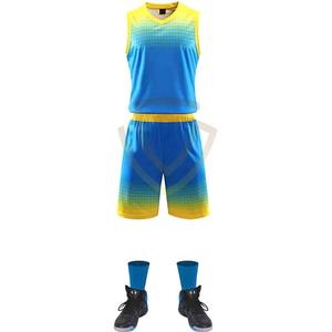 Ensemble de vêtements de sport de basketball pour hommes adultes, respirant, séchage rapide, personnalisable, sublimation, tenue d'équipe, haute qualité, 100% polyester, ensembles de maillots de basketball - Product Image 1
