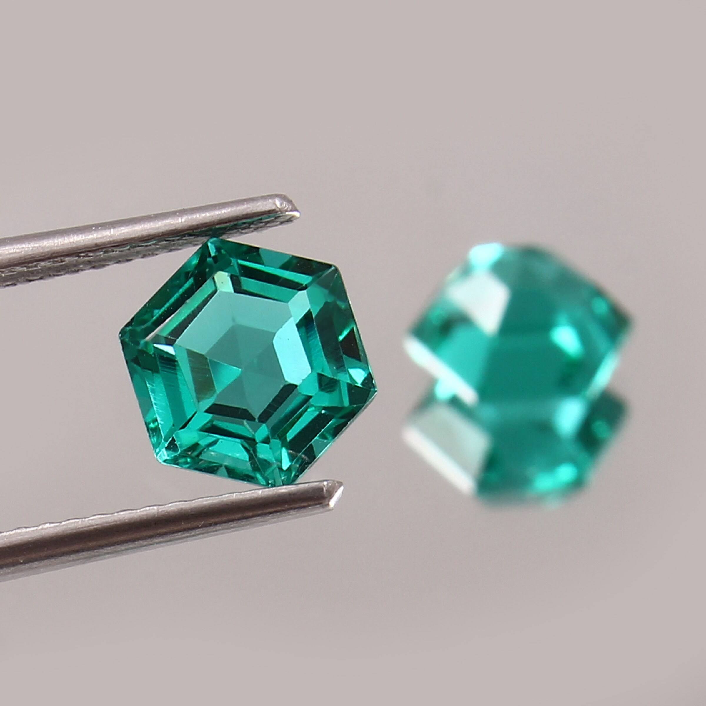 สีเขียว