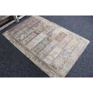 Tapis turc vintage en patchwork 3,8x5,8 pieds, petit tapis en laine beige en patchwork - Product Image 3