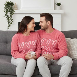 Sudadera con Diseño de Corazón para San Valentín, Cómoda y Elegante, Ideal para la Moda de Temporada y Ocasiones Especiales - Product Image 5