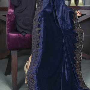 ผ้าคลุมไหล่กำมะหยี่ปักลายดีไซน์พิเศษสำหรับผู้หญิง ขายดีประจำฤดูหนาว หนานุ่ม คุณภาพสูง ปรับแต่งได้ - Product Image 4