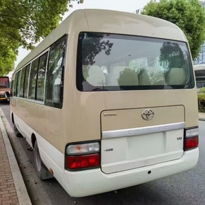 Mini-bus Coaster d'occasion 4 places, modèle 2024, 25001-50000 milles, Euro VI, Turbo Diesel, Transmission Automatique, Noir, Conduite à Gauche, à vendre - Product Image 3