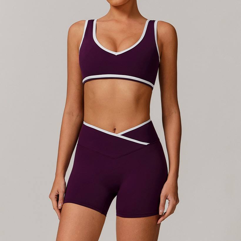 สีม่วงเข้ม