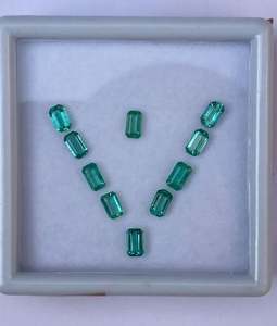 Piedra Suelta Verde Esmeralda de Alta Calidad de 2.50 CTS para Diseño Personalizado de Joyería Natural - Product Image 6