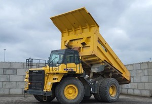 ¡COMPRA en Subasta! Camiones Volquete Usados de Servicio Pesado HD605-7E0 RiggidDumper 2007, 24V - Product Image 1